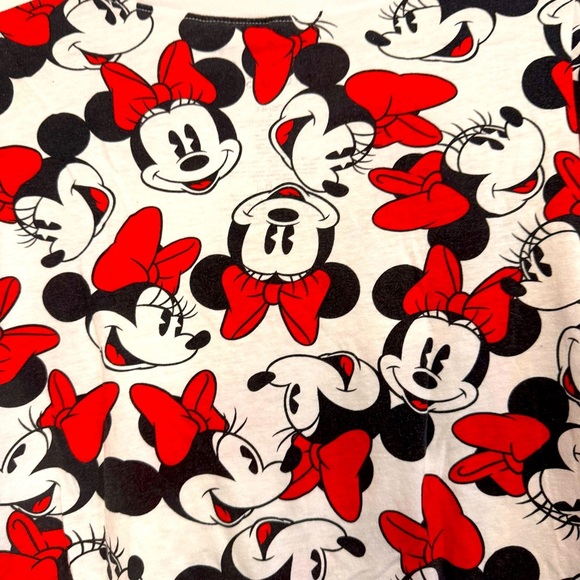 Minnie Mouse T-Shirt Faces All-Over Print Disney Women's Size Large Red White - Picture 4 of 4